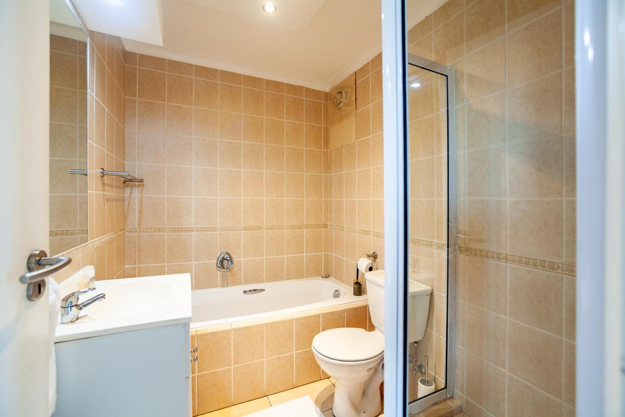 Luxury Ocean View Beachfront 2 Bed Apartment -206 The Waves, Blouberg, Cape Town Bloubergstrand Exteriör bild