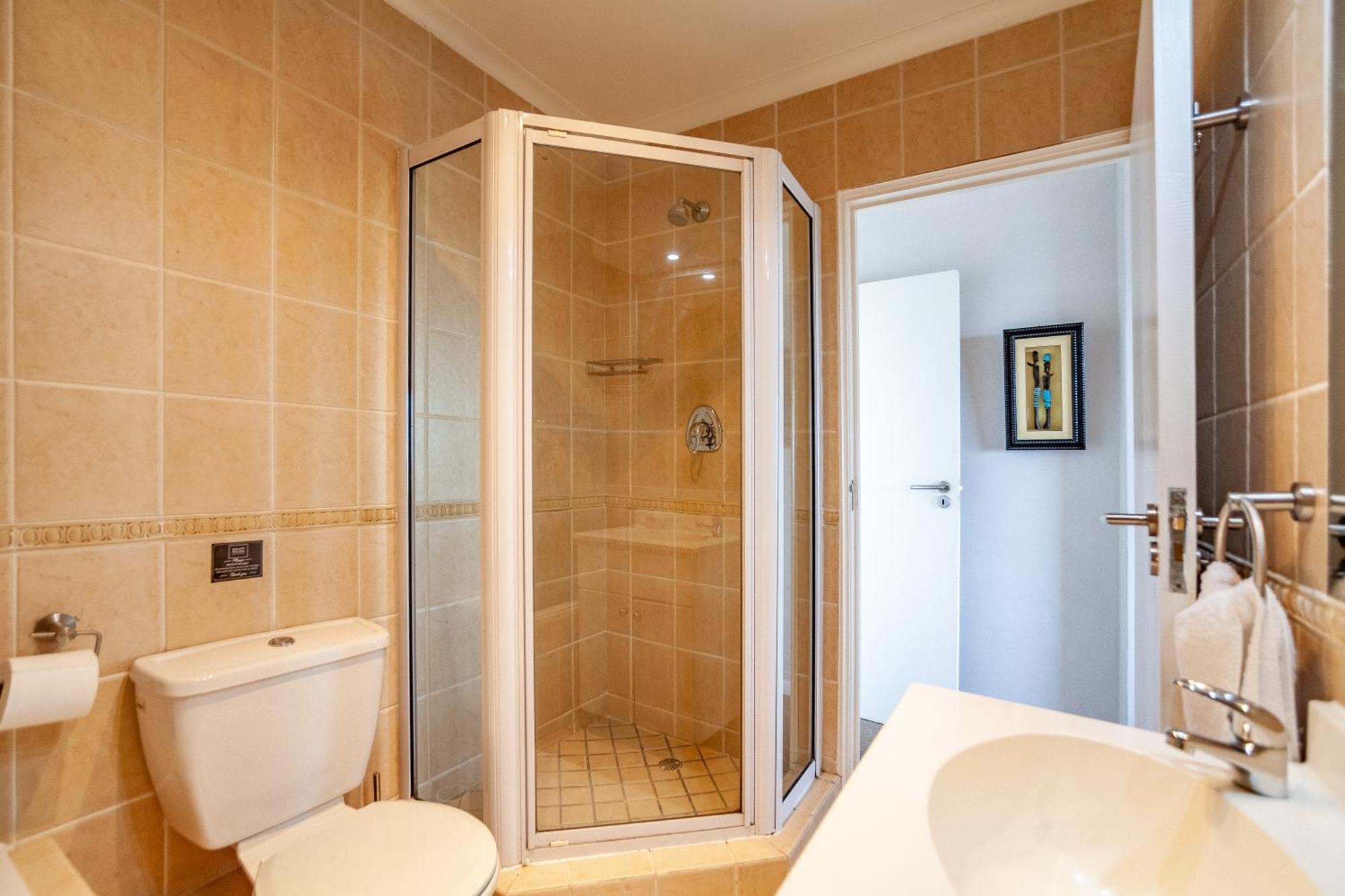 Luxury Ocean View Beachfront 2 Bed Apartment -206 The Waves, Blouberg, Cape Town Bloubergstrand Exteriör bild